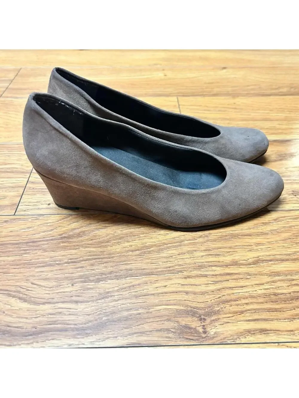 Stuart Weitzman Brown Tan Chocolate Suede Wedge Heels Shoes Size 7 - Picture 4 of 9